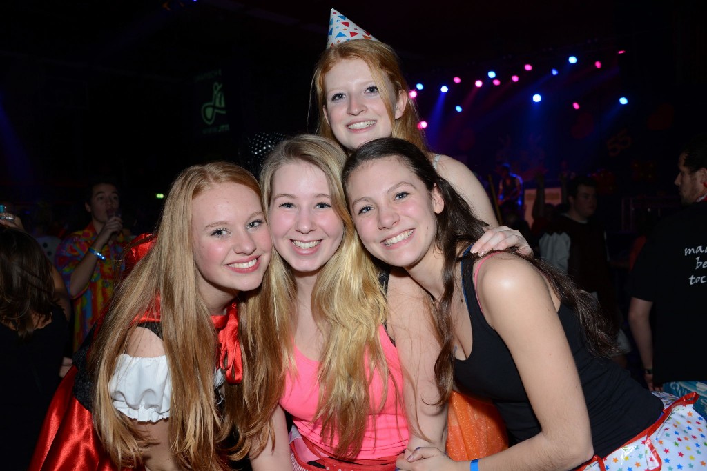 ../Images/Jubileum feest 5x11 466.jpg